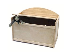 Lipper Toy Chest