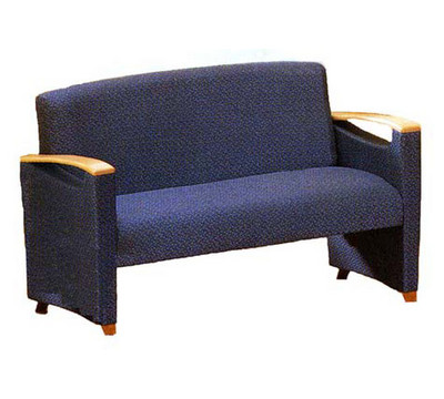 Lesro_Somerset_Loveseat.jpg