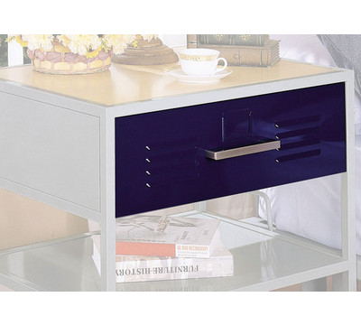 Drawer With Knob