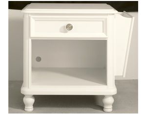 Pulaski Pawsitively Yours Nightstand 634140