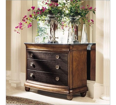 american-drew-bob-mackie-bachelor-chest_0_400x360.jpg