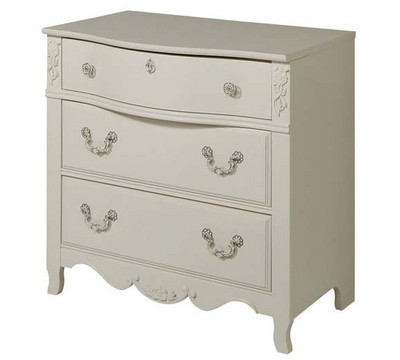 Lea Victoria Bachelor Chest