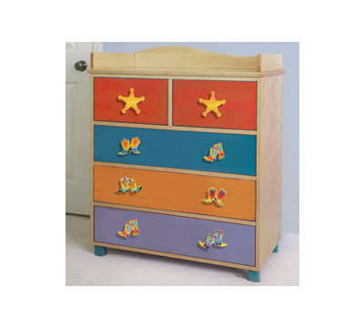room-magic-boot-stompin-cowboy-5-drawer-chest_0_400x360.jpg