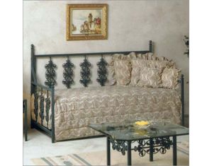 Grace Rose Garden Day Bed