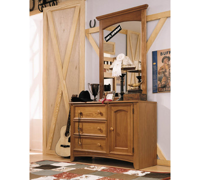 Door/Drawer Dresser