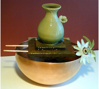 Art_Matters_Flower_Vase_Tabletop_Fountain.jpg