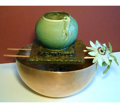 Art_Matters_Gecko_Vase_Tabletop_Fountain.jpg