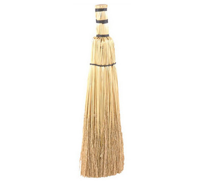 UniFlame_Large_Replacement_Broom_For_Wrought_Iron_Fireset_Fireplace_Tool.jpg