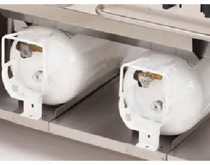 Crown Verity 30 lbs Vertical Propane Tank