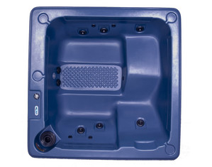 QCA Spas Dream Master Hot Tub with flex cover Hot Tub - Fast FREE FedEx Shipping!