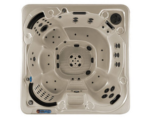 QCA Spas Majestic Series Grand Bahama XLP Hot Tub