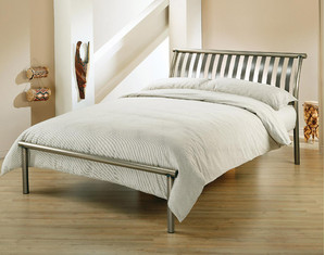 Amisco Newton Platform Bed