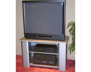 4D Concepts Hampton DVD and TV Stand - Fast FREE FedEx Shipping!