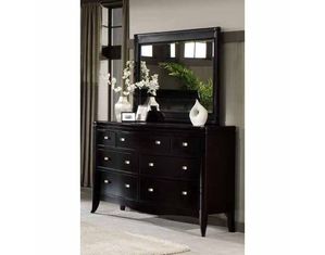 Kingstone Signature Drawer Dresser