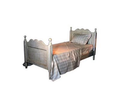 British_Traditions_Amberley_Double_Wood_Bed.jpg