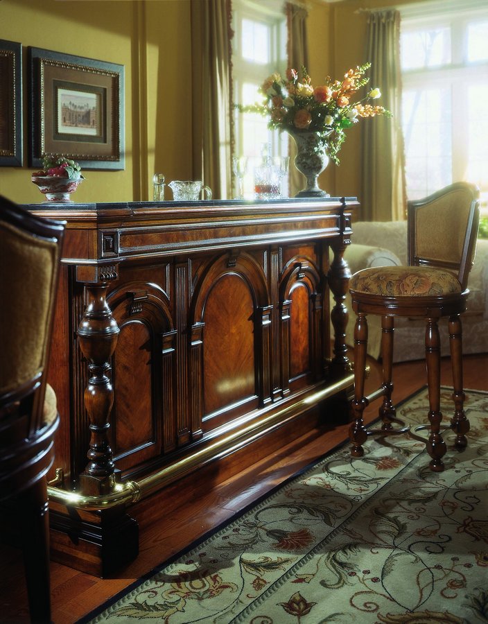 Pulaski Carlton Manor Home Bar 565500 image