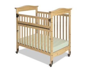 Foundations Biltmore SafeReach Full Size Clearview Crib