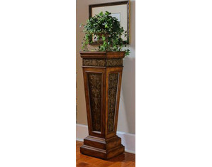 Pulaski Nugget Pedestal Plant Stand