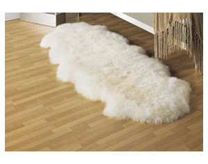 Bowron Sheepskin Gold Star Rug Double