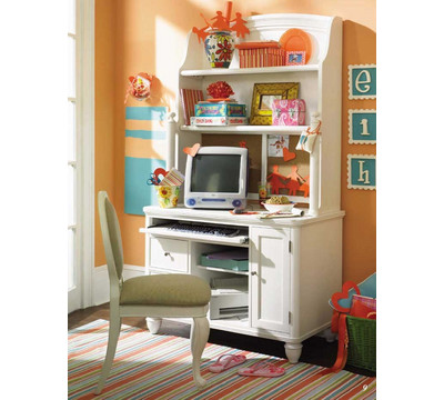 Lea_Austin_Childrens_Computer_Desk.jpg