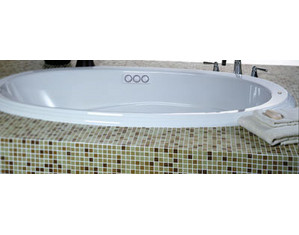 Jacuzzi 5 ft Oval Gallery Whirlpool Bath Tub - FREE Inside Delivery!