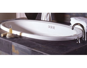 Jacuzzi 6 ft Riva Whirlpool Bath - FREE Inside Delivery!