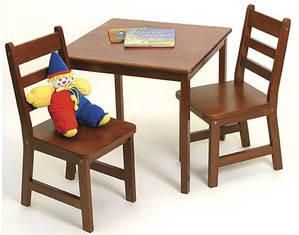 Lipper Square Kids Table And Chair Set