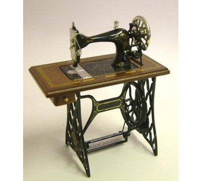 Heidi_Ott_XY201W_Treadle_Sewing_Machine_Doll_House_Accessory.jpg