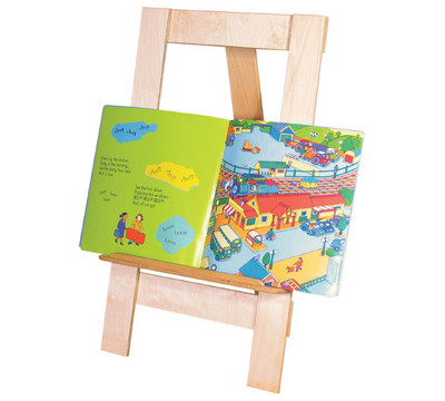 Wood_Designs_Adjustable_Display_Childrens_Easel.jpg