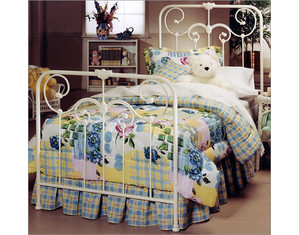 Hillsdale Furniture Lindsey Kids Bed