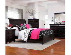 Broyhill Farnsworth Sleigh Bed in Queen Size