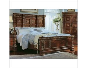 Pulaski Royale Panel Bed